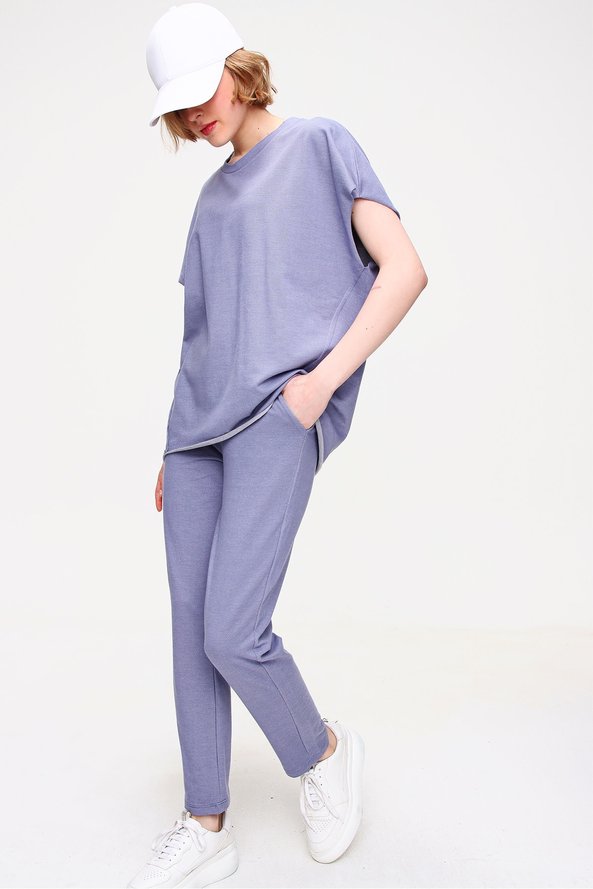 Women Aviator Purple Crew Neck Tracksuit