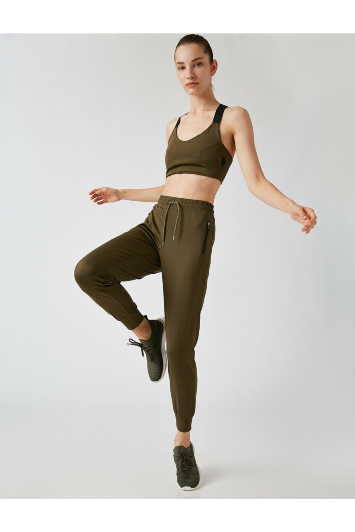 Women Green Bra and Zipper Sweatpants Suits
